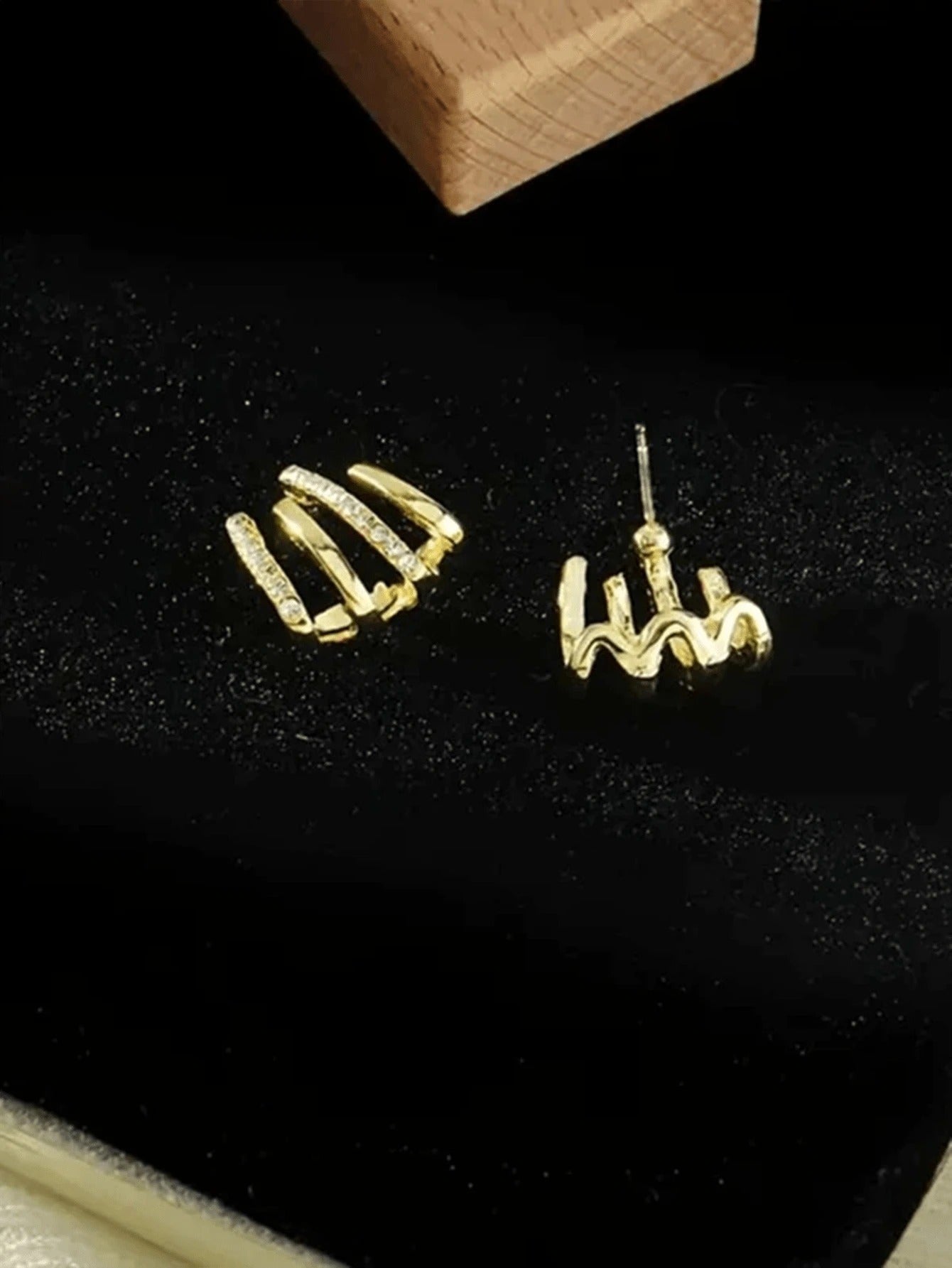 The Liberty Hoop - Fashionable & Bright Gold-tone Women's Clip-on Earrings For Date, Wedding, Party, And Gift